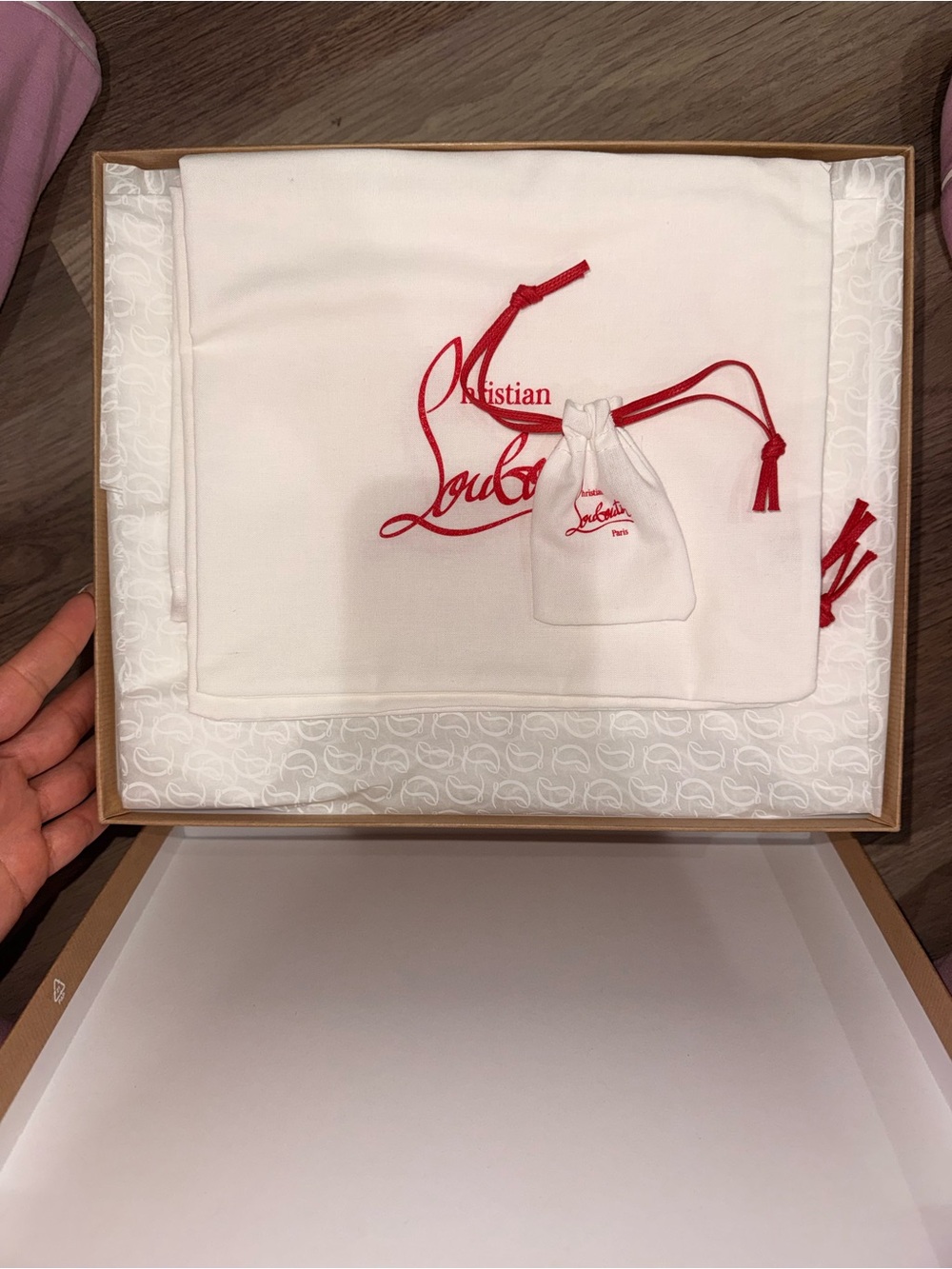 Christian Louboutin Beige/Tan Shoe Box with Label - Picture 9 of 11